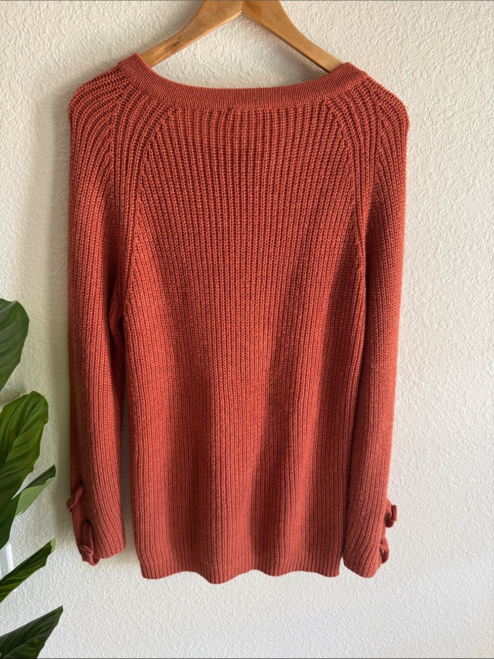 Marine Layer Lace-Up Ribbed Crewneck Sweater - Rust - Picture 3 of 6